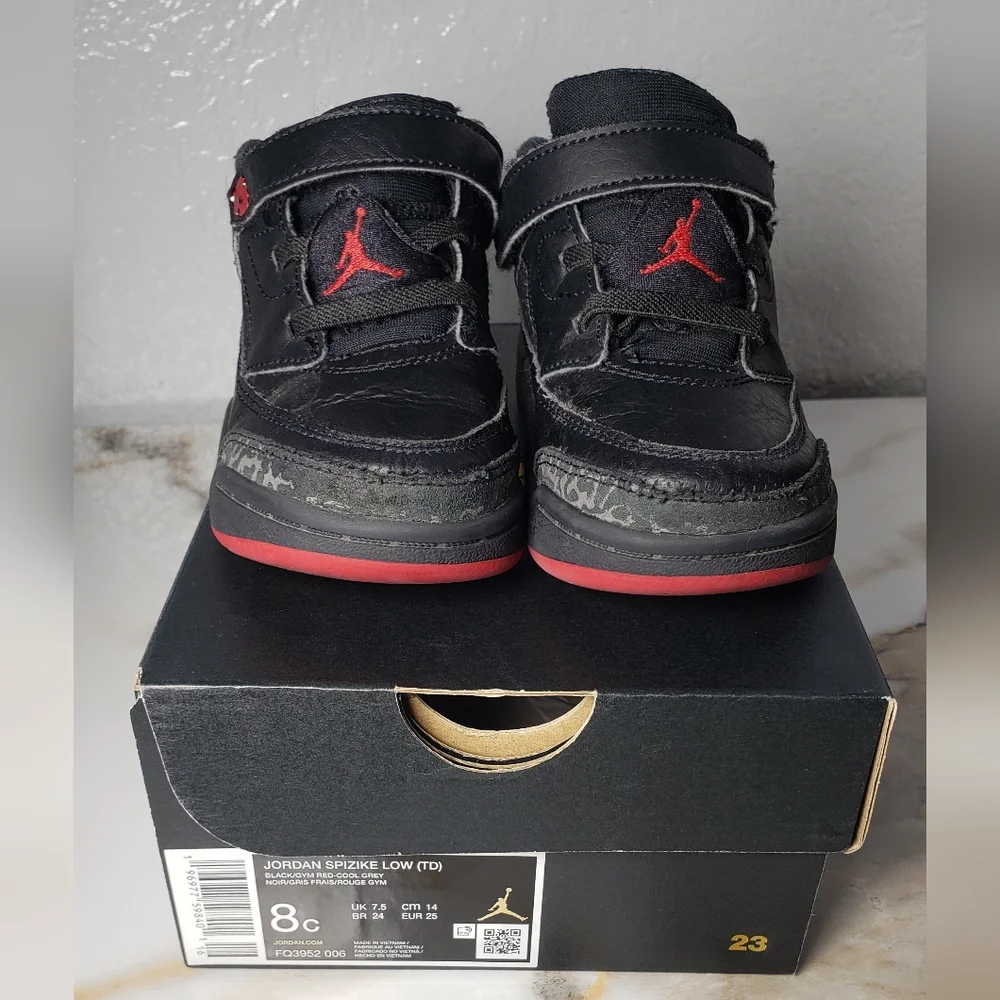 Jordan Toddlers Spizike lows size 8c